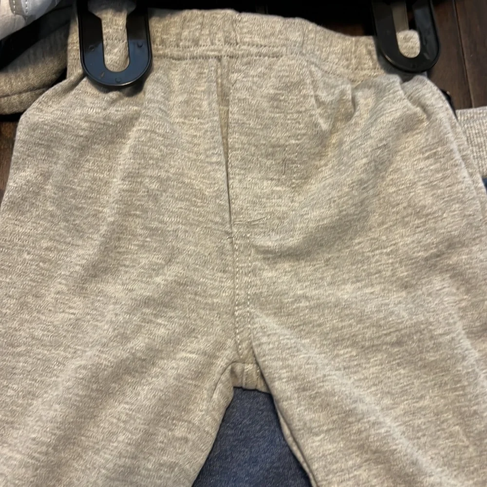 NWT Kids Headquarters Baby Boy Dinosaur 4 Piece Set w/ sweatshirt,pants & onesie